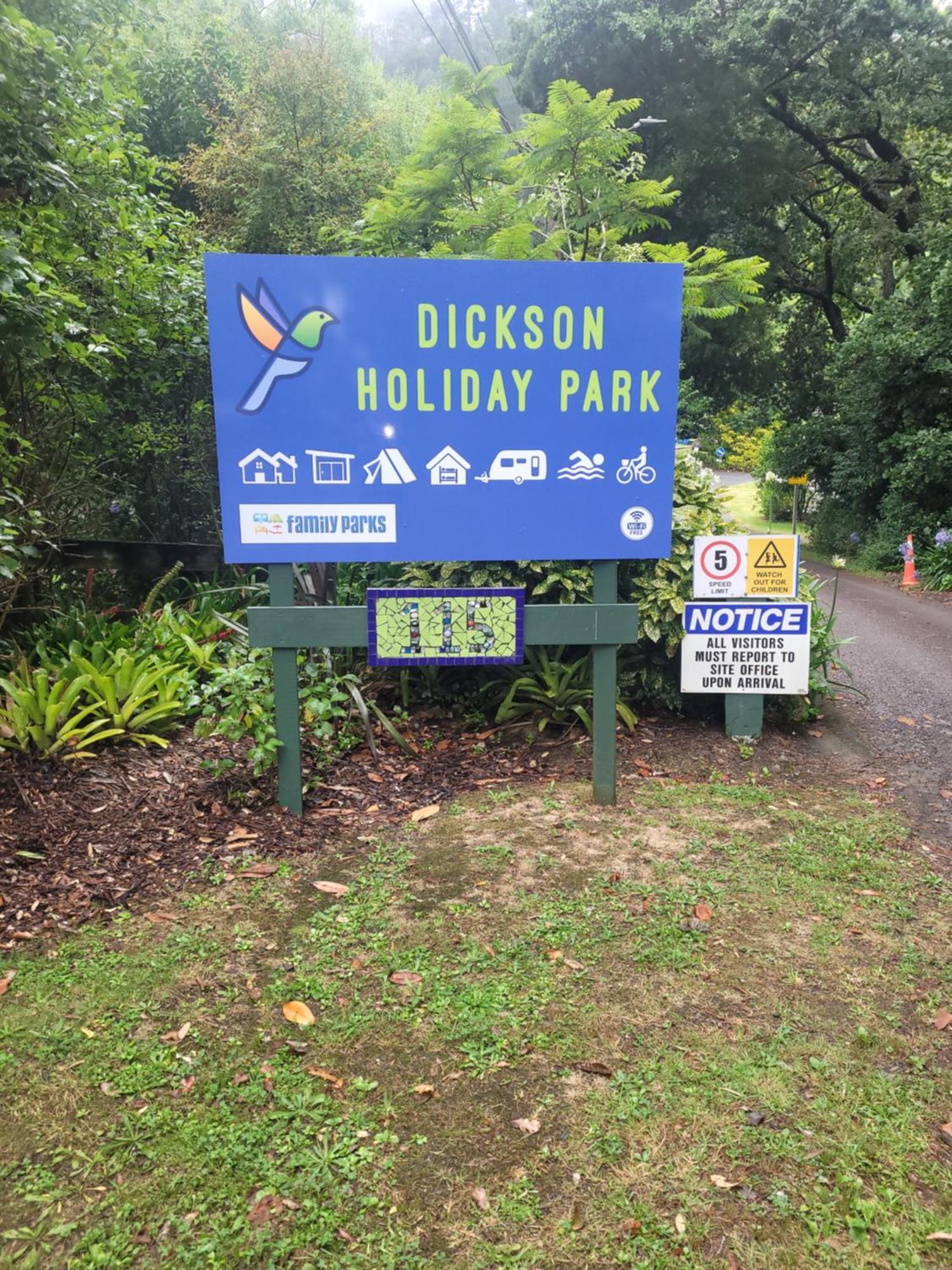 Dickson Holiday Park Thames Extérieur photo