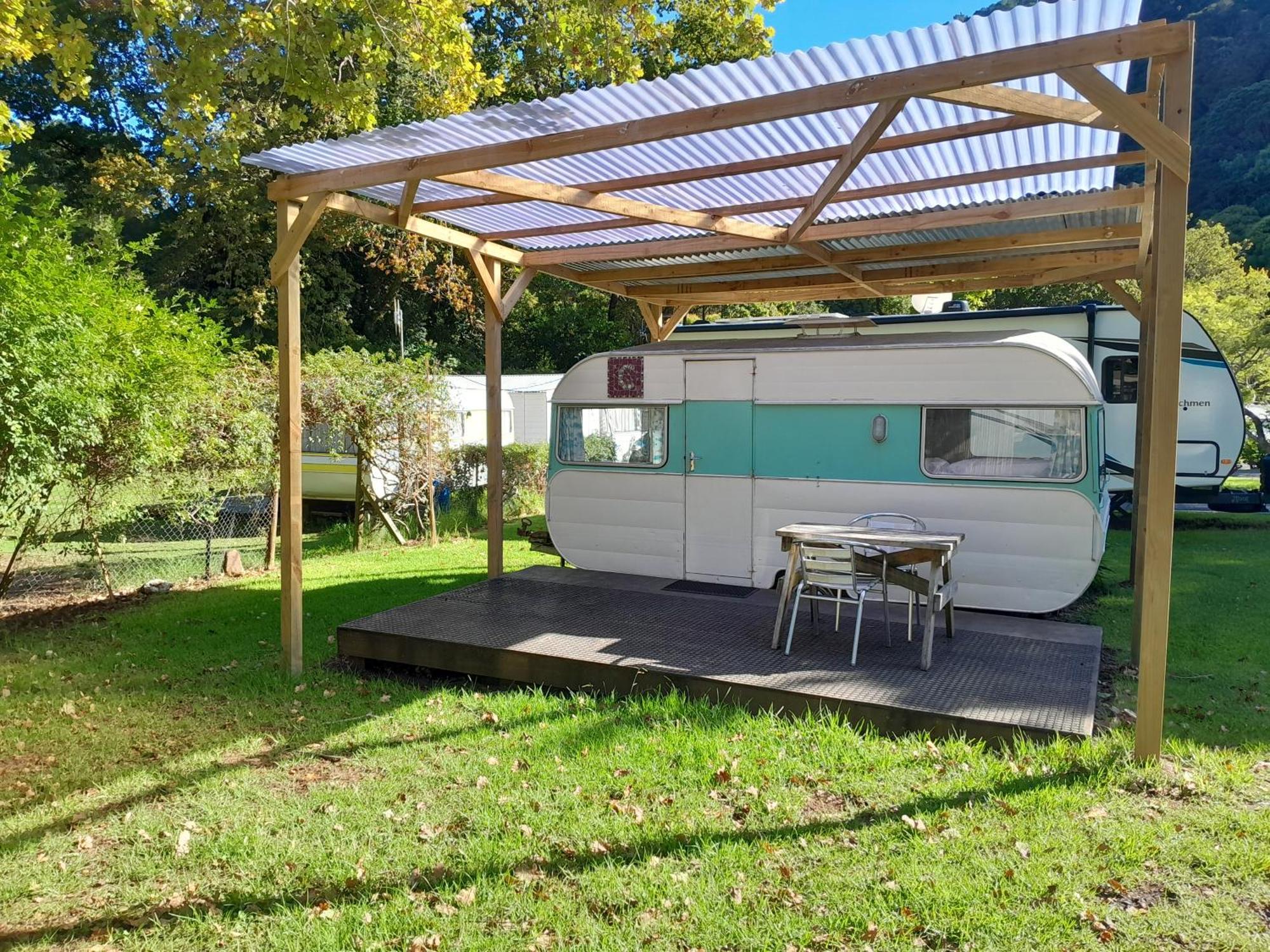 Dickson Holiday Park Thames Extérieur photo